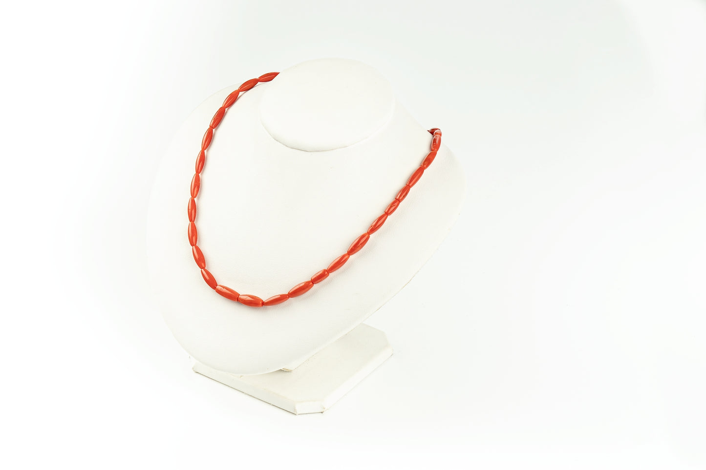 Coral Olive Necklace Gold