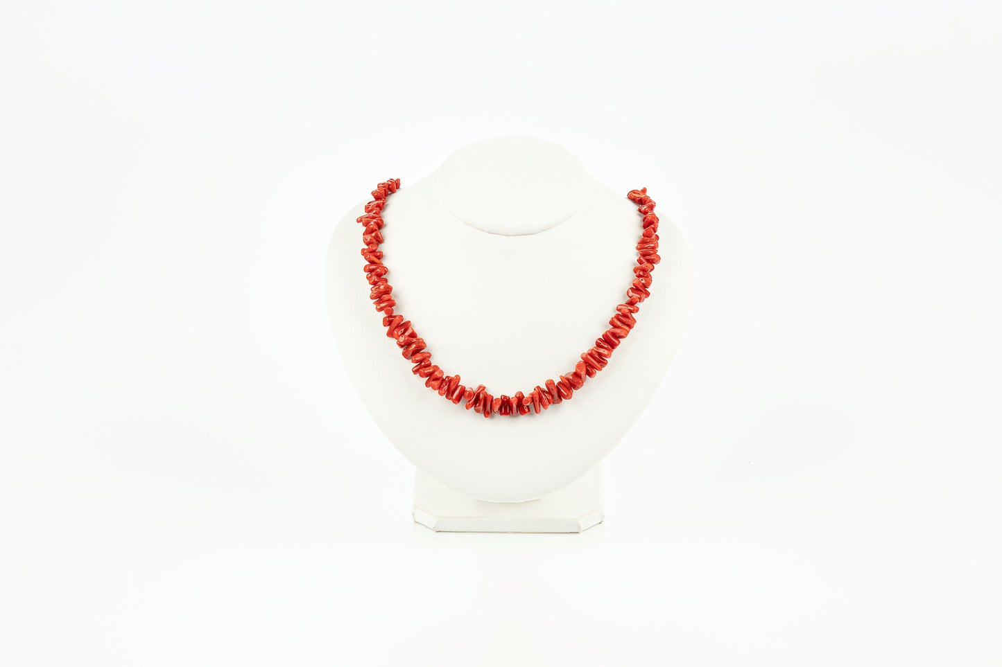 Coral Coppola Necklace Gold