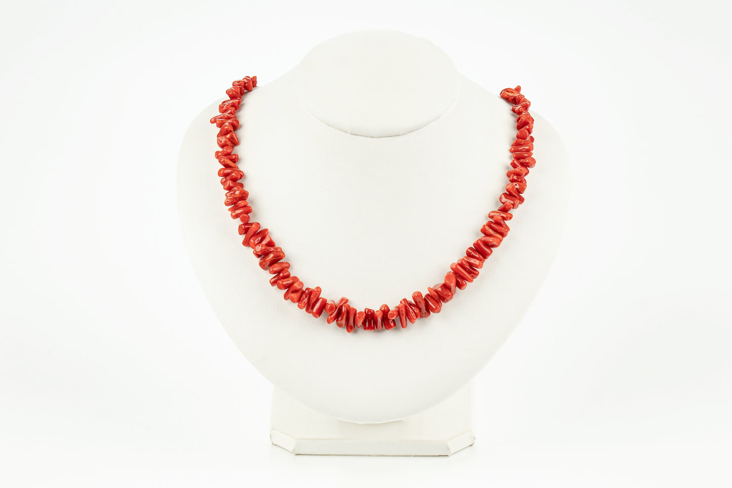 Coral Coppola Necklace Gold