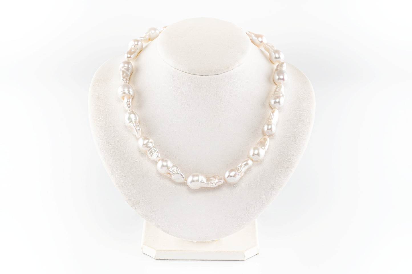 Necklace Pearl Baroque