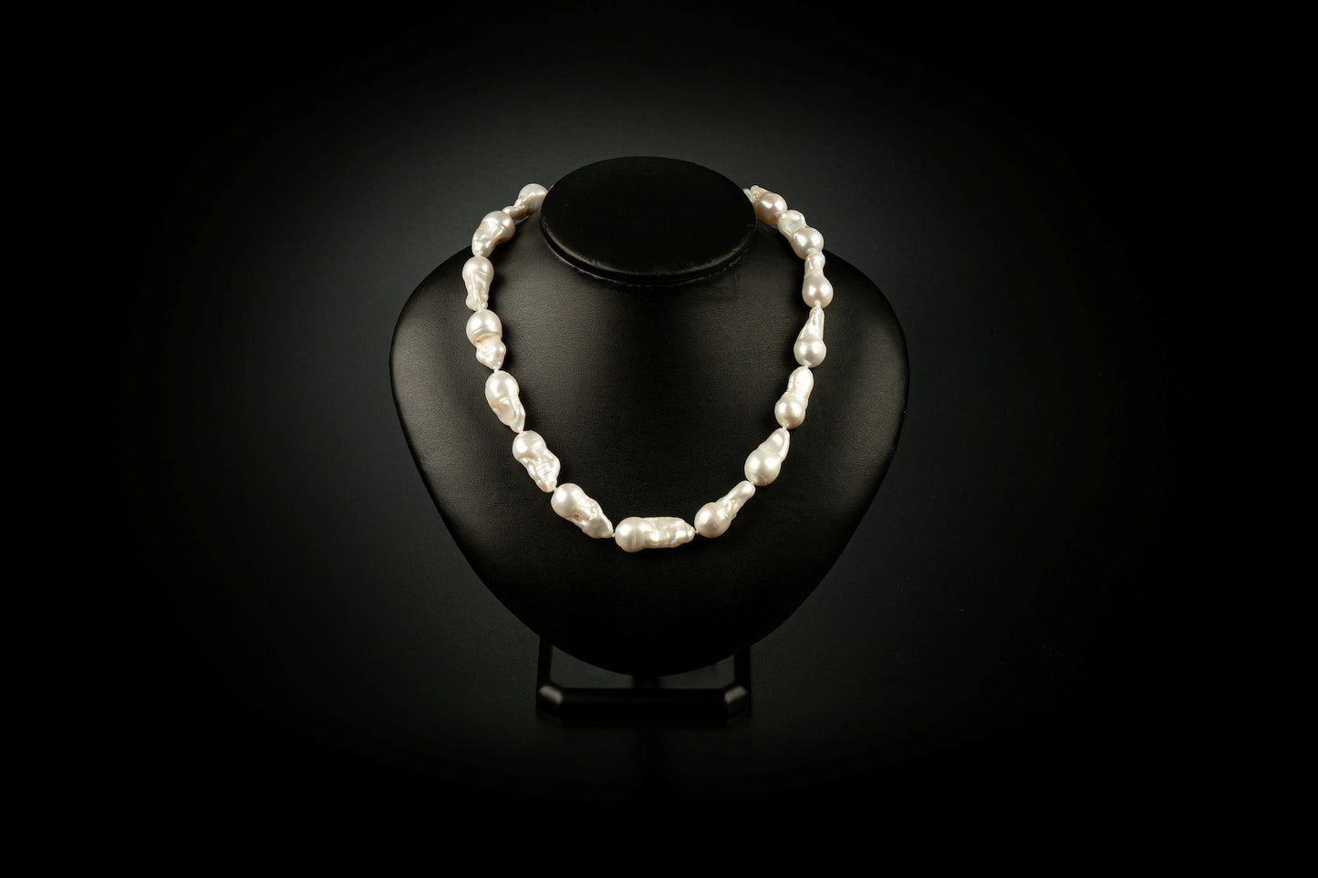 Necklace Pearl Baroque